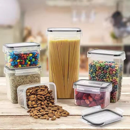 Boite alimentaire contenant aliment sur table