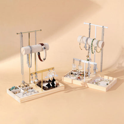 Porte bijoux blanc et dore